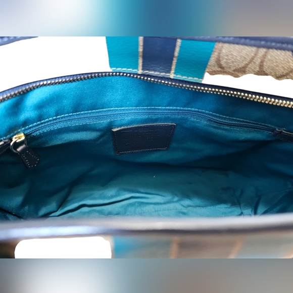 Coach Signature Varsity Stripe City Zip Leather PVC In Khaki/watermelon/navy. - Picture 12 of 14